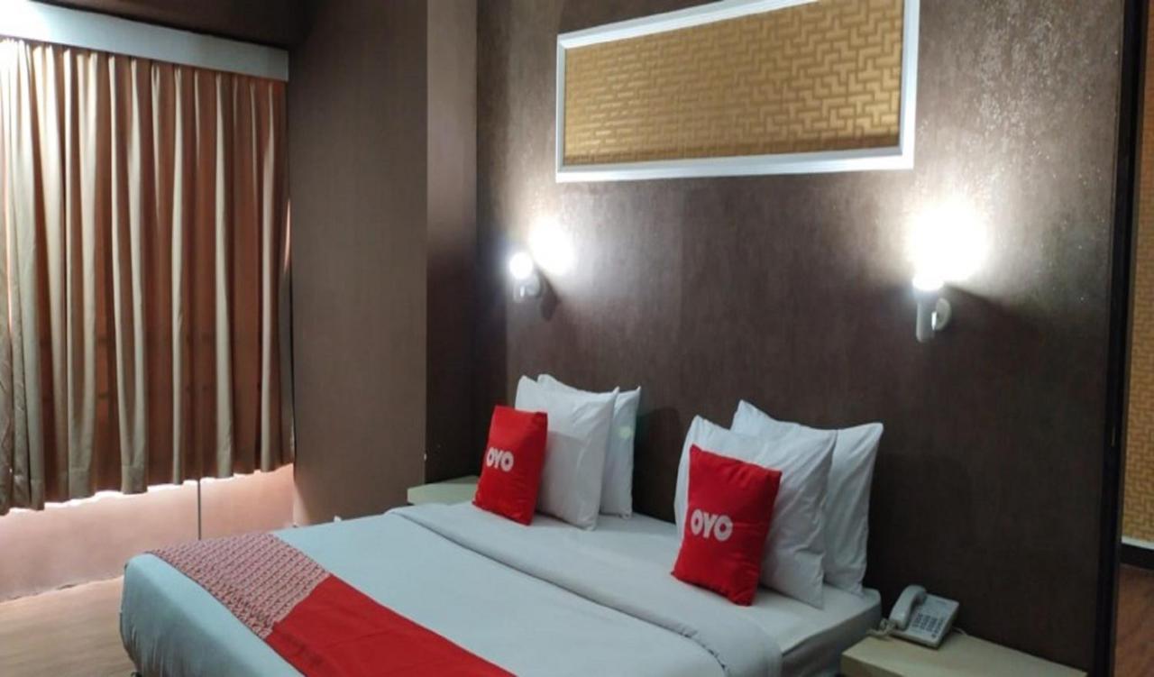 Collection O 1963 Hotel The New Benakutai Balikpapan  Exterior photo