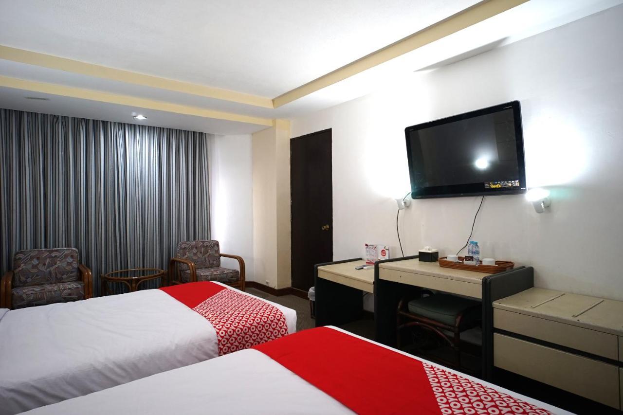 Collection O 1963 Hotel The New Benakutai Balikpapan  Exterior photo