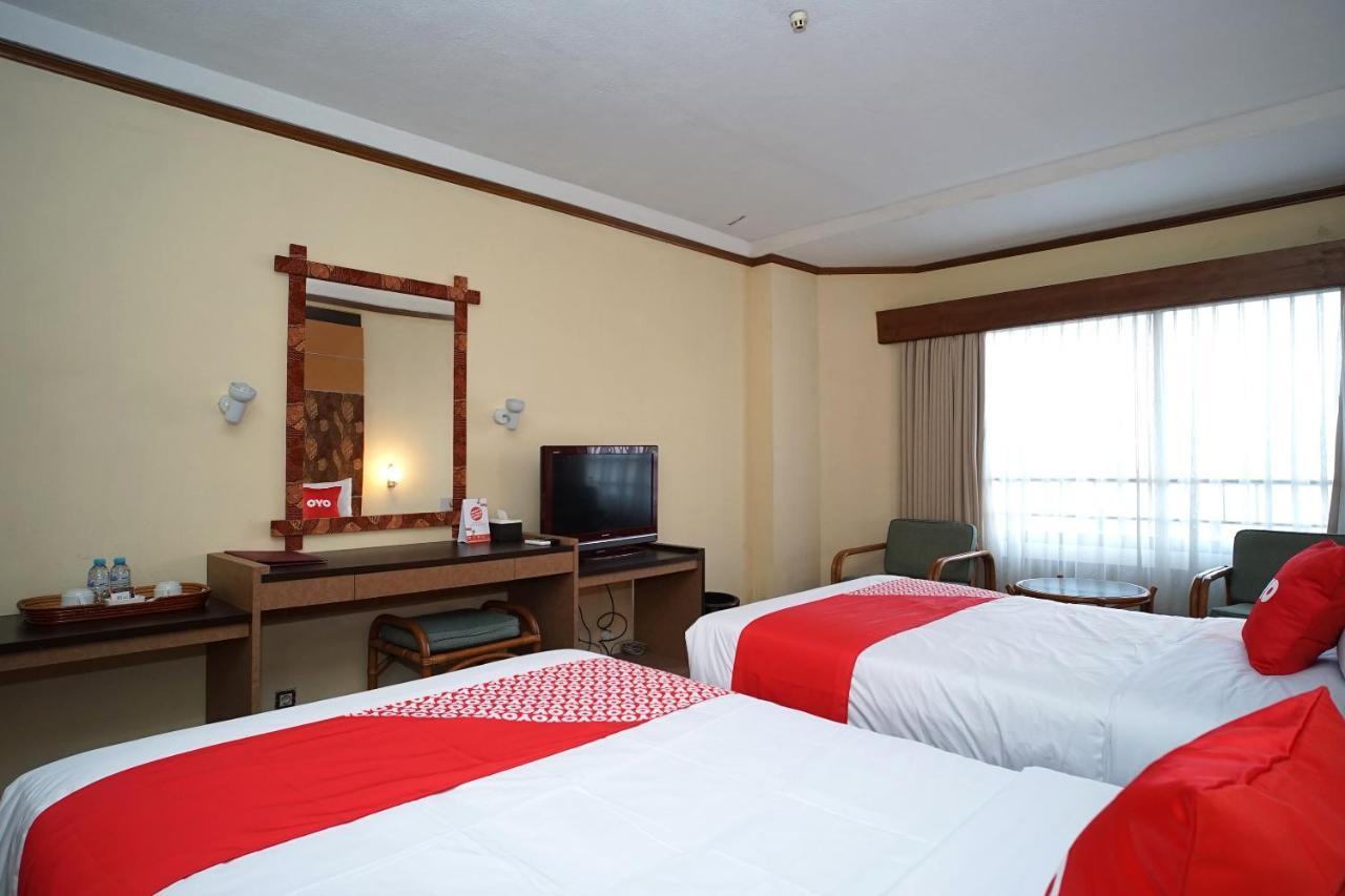 Collection O 1963 Hotel The New Benakutai Balikpapan  Exterior photo